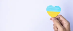 Класні привітання з Днем Незалежності 2025: вірші, проза, смс, листівки та картинки