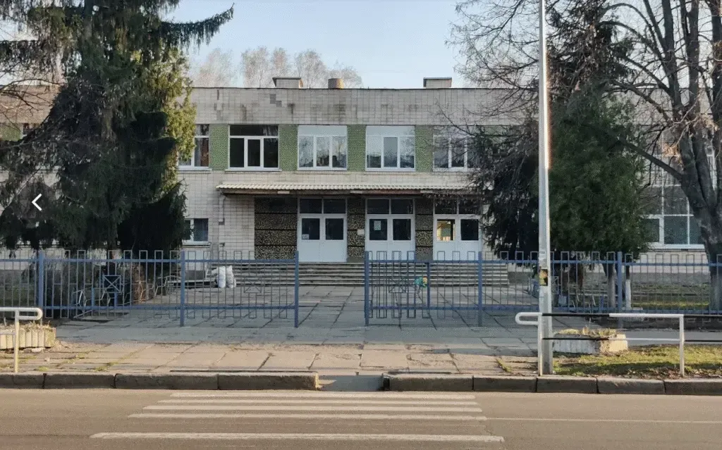 В Полтаві учні 28 школи тепер вчаться у дві зміни, бо до них перевели школярів з 23 школи