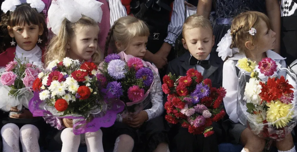 Вітання для учнів та вчителів з 1 вересня 2025 у прозі та віршах