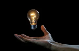 Шок для українців: світло щороку дорожчатиме на 20% — офіційний прогноз