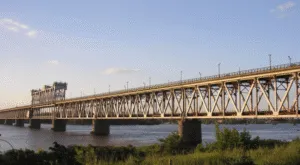 У Кременчуці тимчасово перекриють смугу руху на Крюківському мосту