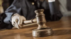 У Полтаві викрили схему ухилення від мобілізації: під вартою адвокатка та її спільник