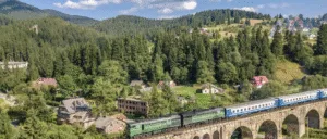 Укрзалізниця тимчасово змінює низку маршрутів потягів з Полтави до Карпат: що відомо