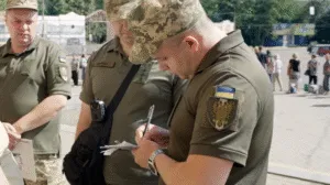 ТЦК у Кременчуці влаштували перевірку освітян: шукають "липових" працівників