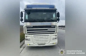 Смертельна ДТП на Полтавщині: вантажівка збила жінку і втекла з місця події