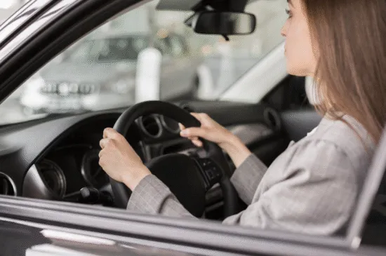 День автомобіліста 2025: історія, традиції та гарні привітання для всіх, хто за кермом