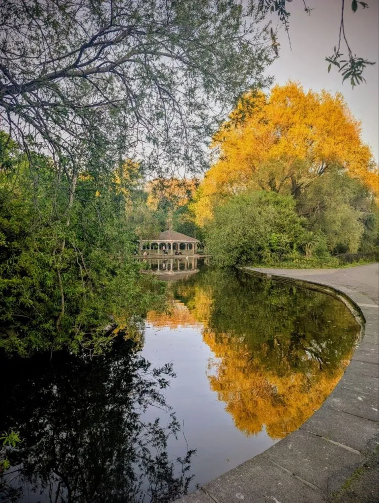 4 жовтня 2025: що святкуємо в Україні – від церковних традицій до професійних свят