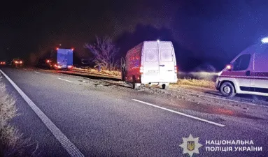 На Полтавщині сталася ДТП за участі вантажівки та мікроавтобусу