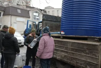 В Полтаві три доби не буде води: розгорнуть Пункти Незламності та організують підвіз води
