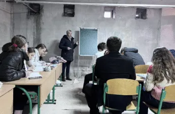 В Полтаві діти сидітимуть без світла в укриттях у школах