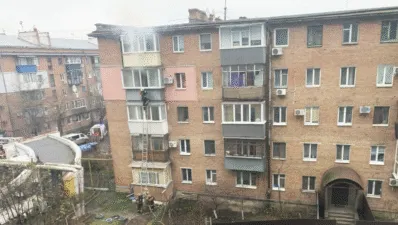 В центрі Полтави на Соборності загорілася квартира: що відомо про наслідки