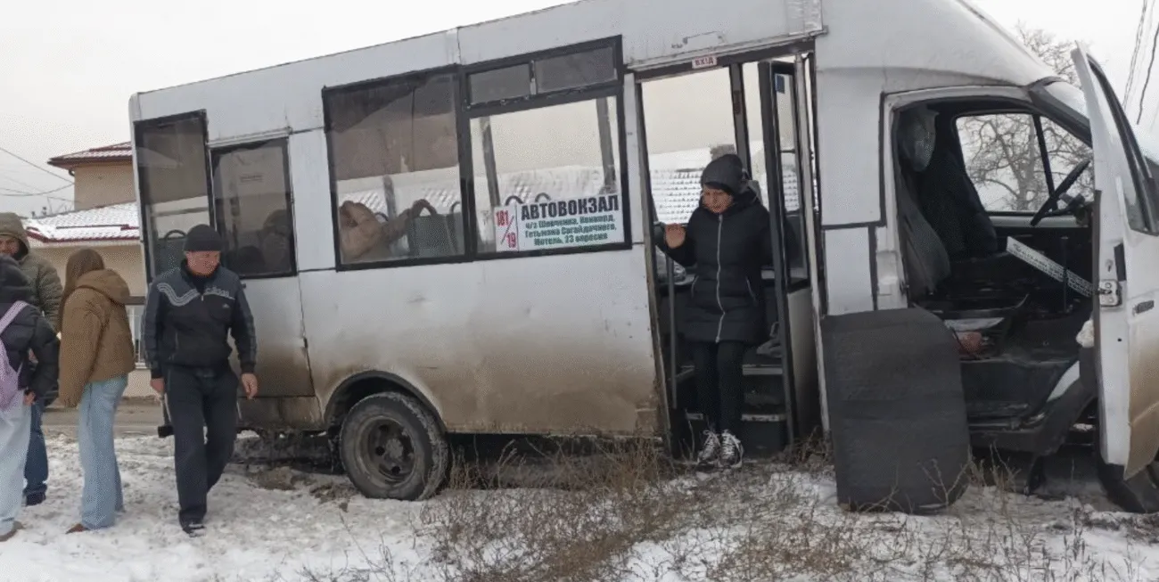 Сьогодні Полтаві на Охтирському шляху маршрутка з людьми потрапила в ДТП: ситуація на зараз