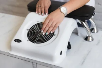 Как выбрать маникюрный пылесос: критерии, которые действительно важны