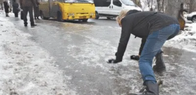 В Полтаві через ожеледицю травмувалася рекордна кількість людей: що відомо