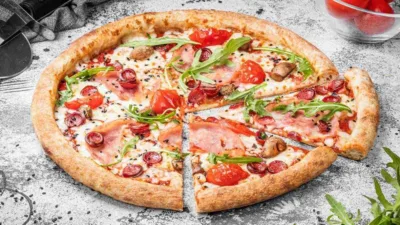 Один день на кухні Don Peperon у Києві: як народжується піца для доставки