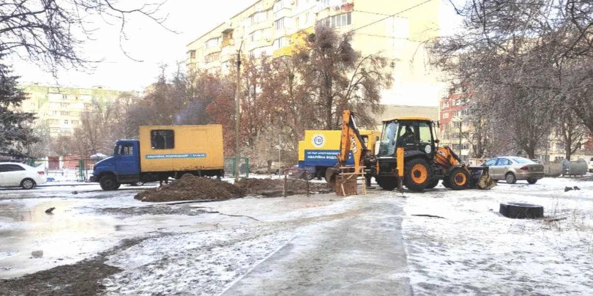 В Полтаві житель Садів-2 намагався зірвати ремонтні роботи Полтававодоканалу: що відомо