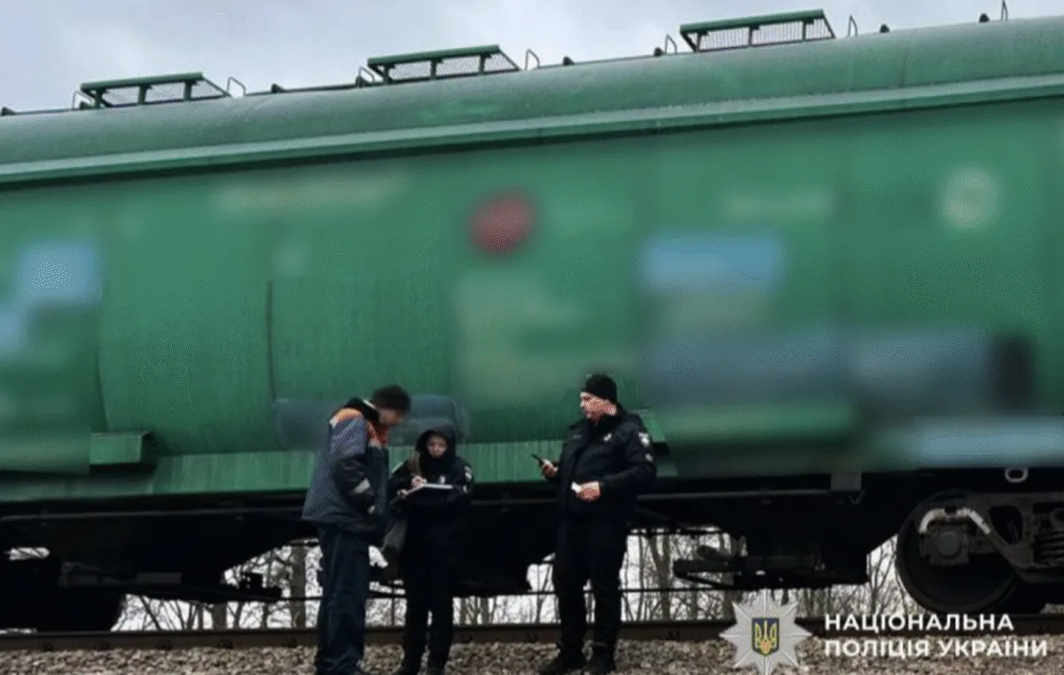 На Полтавщині знову людина потрапила під потяг й загинула