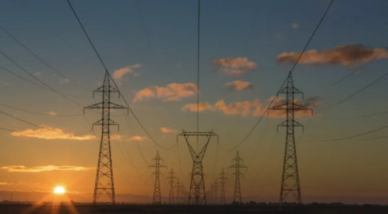 Тривалість відключень світла у Полтаві та області скорочується: що відбувається станом на цей момент