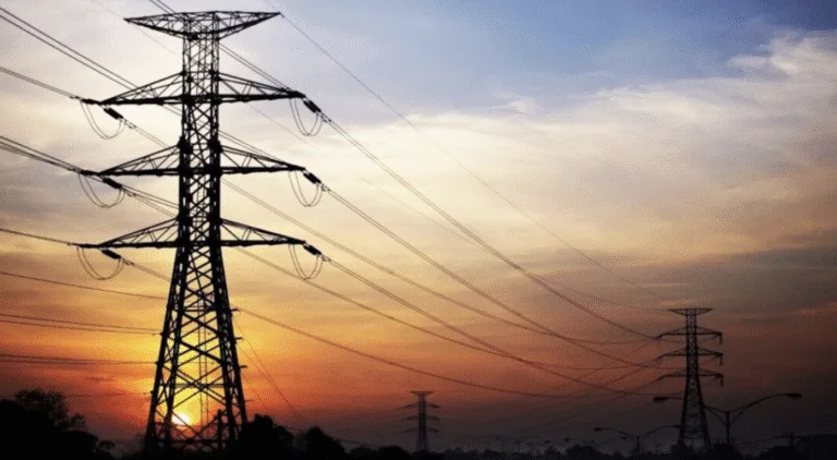 Графік відключень світла в Полтаві та області 19 березня