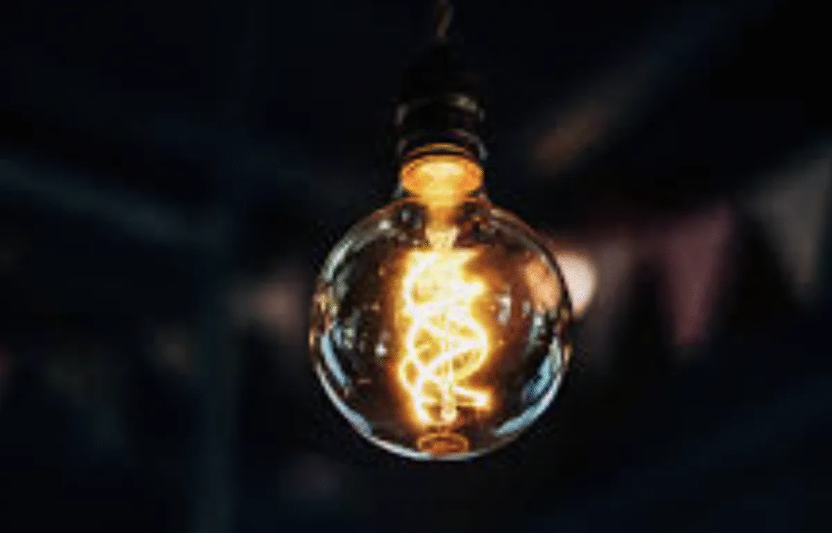 Графік відключень світла в Полтаві та області сьогодні 17 березня