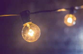 Графік відключення світла в Полтаві та області 13 березня