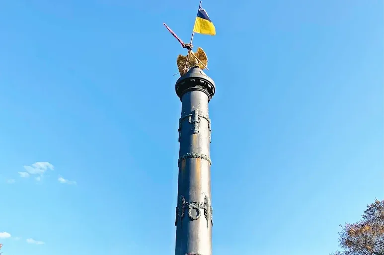 У Корпусному саду біля Монумента Слави з’являться стели про міфи російської пропаганди