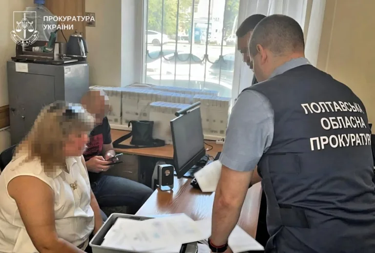 Ексбухгалтерок лікарні  в Полтаві підозрюють у розтраті майже 13 млн грн