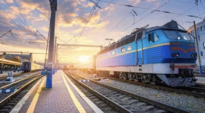 Розклад поїздів, якими можна доїхати до Одеси та Карпат