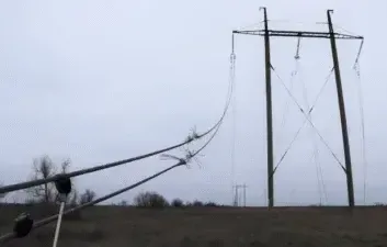 Негода викликала знеструмлення частини Полтави та області: коли відремонтують