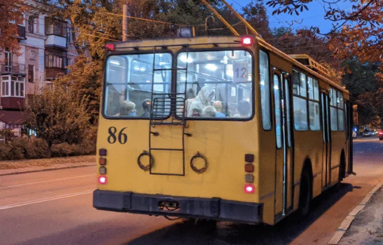 У Полтаві вже найближчим часом вартість проїзду у громадському транспорті зросте до 25 грн: що відомо