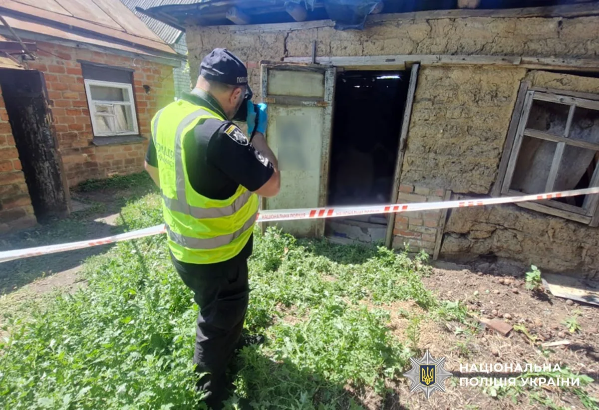 На Полтавщині жінці оголосили підозру у смертельному побитті знайомого