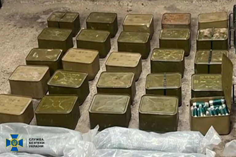 На Полтавщині правоохоронці затримали чоловіка зі зброєю майже на мільйон гривень