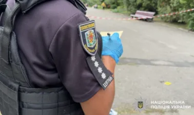 Чоловік відкрив вогонь по поліцейських на Полтавщині: одного правоохоронця поранено