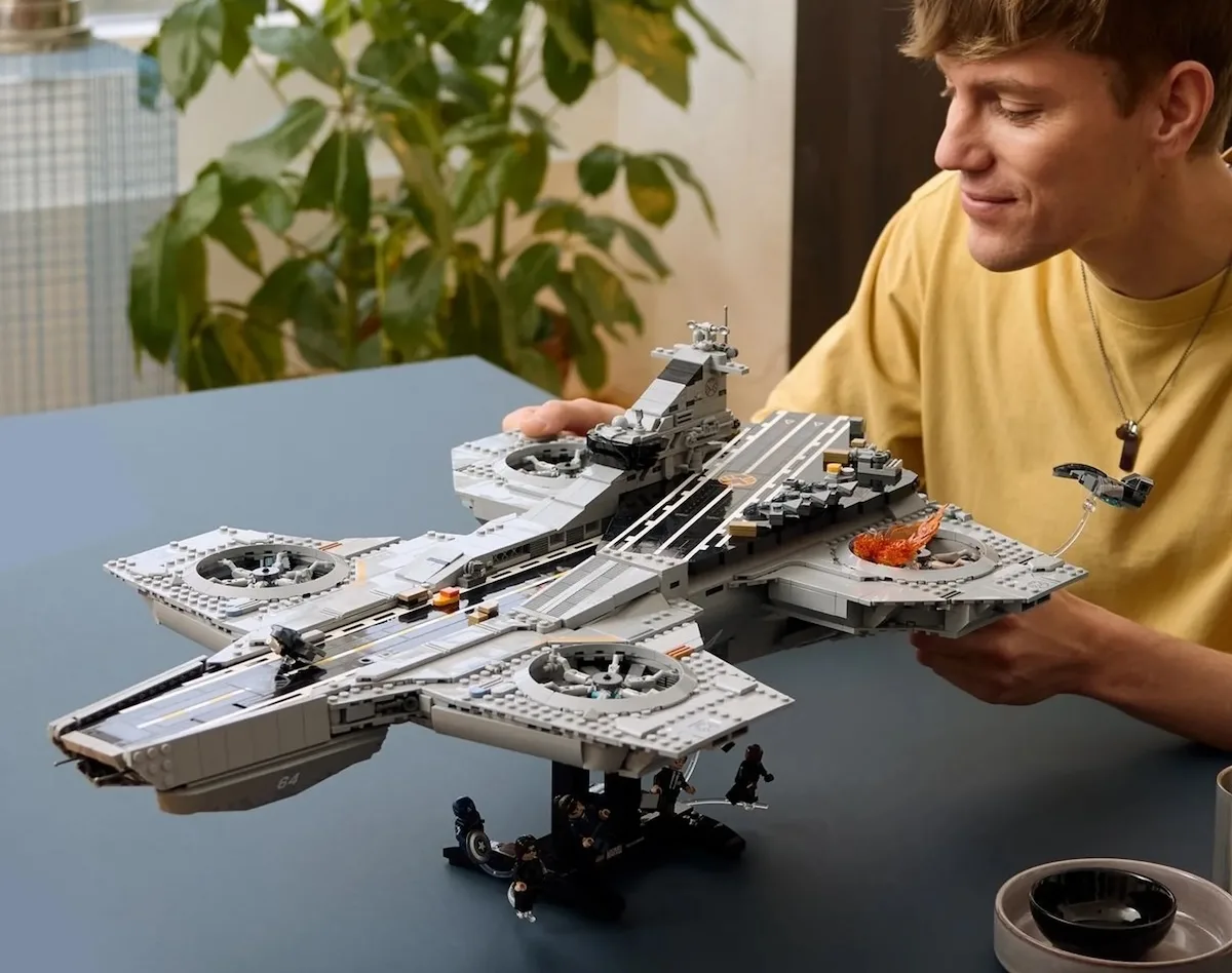 Подарок для «взрослого мальчика»: ТОП-10 конструкторов LEGO для мужчин
